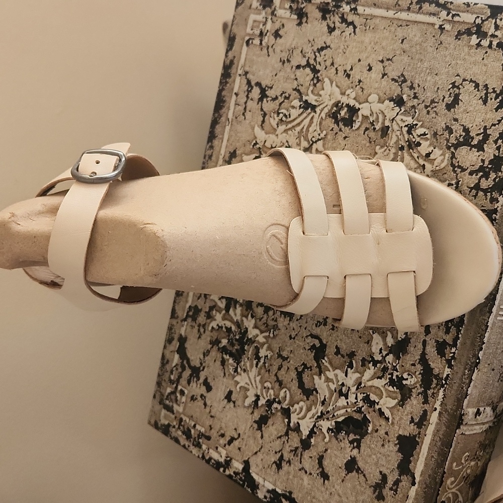 Lucky Brand Women's Cream Wedge Sandals - Picture 2 of 8